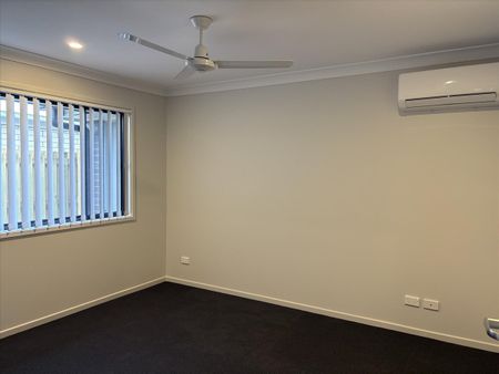 Modern Family Home In Quite Burpengary East Estate - Photo 4