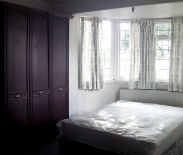 Beautiful house in excellent location in leafy Headingley - Photo 5