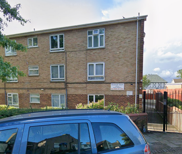 2 bedroom flat to rent - Photo 1