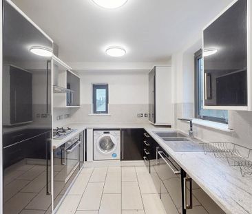 3 bedroom flat to rent - Photo 6