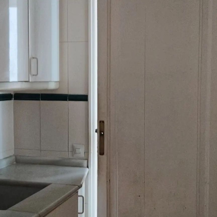 Piso de alquiler en Sant Francesc - Photo 1