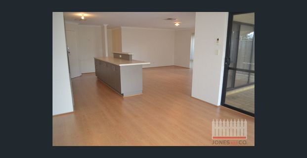 Spacious Family Home - Photo 1