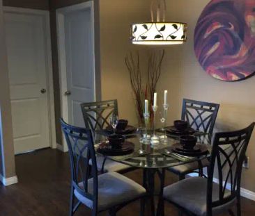 MEADOWS - 2nd floor corner unit - Newly renovated kitchen | 227 - 2... - Photo 1