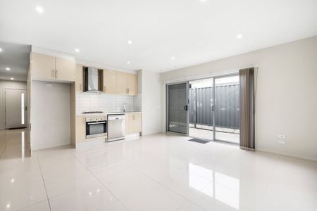 3/1 Herbert Street, Pascoe Vale VIC 3044 - Photo 2