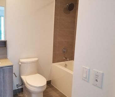 For Lease - 898 Portage Master Bedrm Parkway Unit# 4002, Vaughan, O... - Photo 2