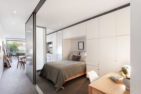 EDO | Unfurnished One Bedroom with City Views - Photo 3