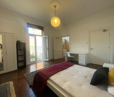 1 bedroom in a house share to rent - Photo 2