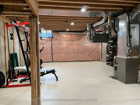 For Lease - 51 Lorne Thomas Place, New Tecumseth, Ontario - Photo 4