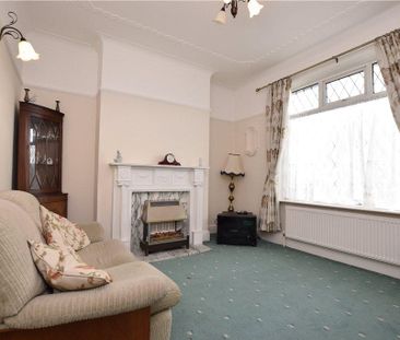 3 bedroom bungalow to rent - Photo 1