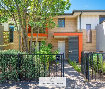 4 Bedroom House in the heart of Maidstone! - Photo 5