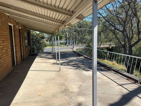 5/2 Bridge Street, Moree, NSW 2400 - Photo 2