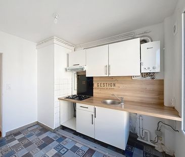 Location Appartement 2 pièces 42m² - Photo 2