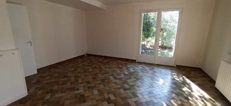 Location Appartement 3 pièces 76m² MONTAUBAN 82000 - Photo 2
