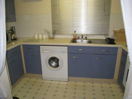 Flat to rent on - Photo 5