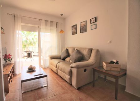 SHORT TERM RENTAL. EXPENSES INCLUDED. Furnished apartment with pool and parking - Photo 3