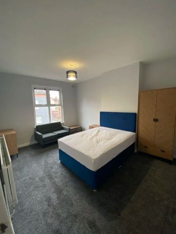 Myrtle Road (2 bed flat) - Photo 2