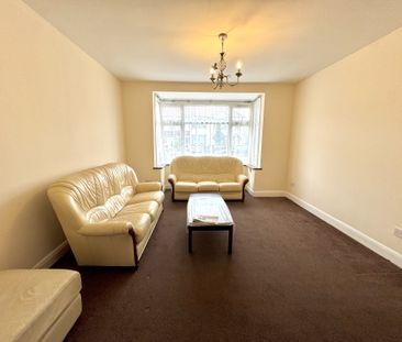 Greenland Crescent, Middlesex, UB2 - Photo 2