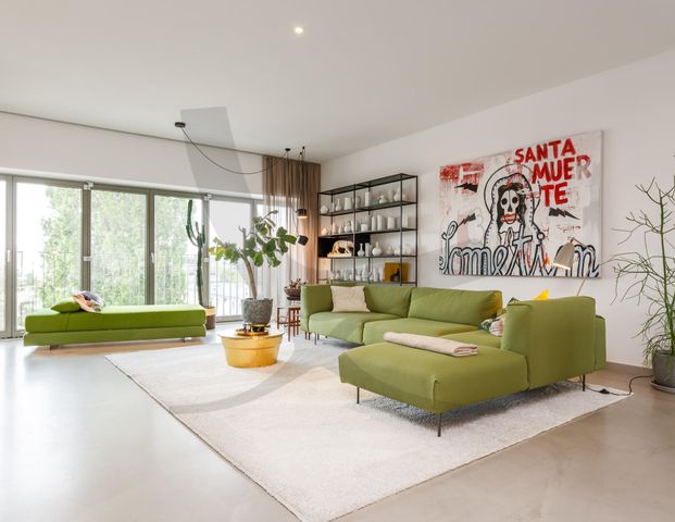 Live differently! - Photo 1