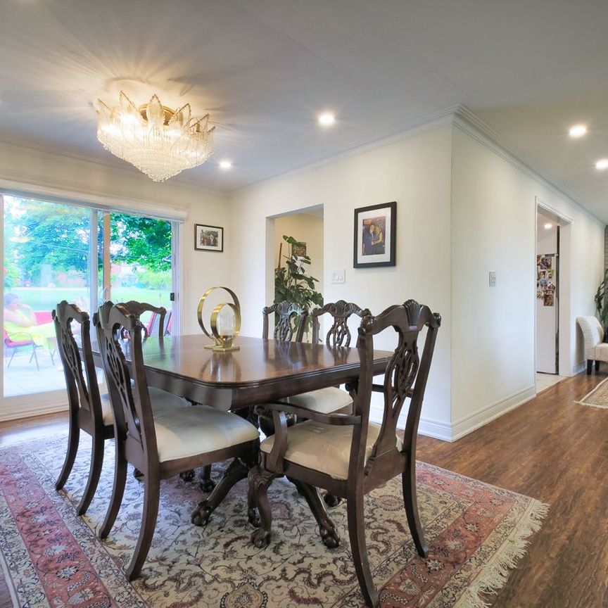 For Lease - 41 Hamilton Drive, Newmarket, Ontario - Photo 1