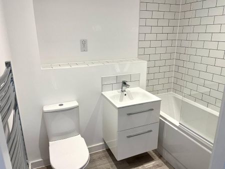 1 bedroom flat to rent - Photo 2