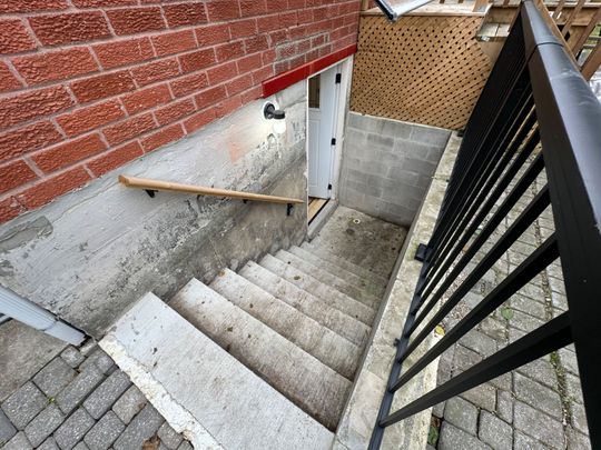 For Lease - 12 Pearl Gate Court Unit# (Basement), Richmond Hill, Ontario - Photo 1