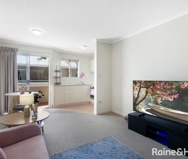 Comfortable & Convenient Unit in St Lucia with a Pool - Photo 5
