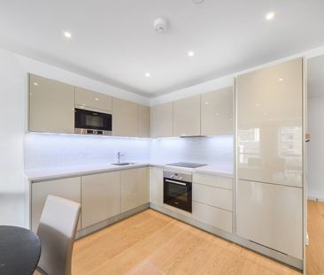 2 Bed Flat, Baldwin Point, SE17 - Photo 5