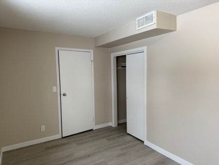 BEAUTIFUL AND QUIET BASEMENT SUITE IN HIGHLAND GREEN! - Photo 2