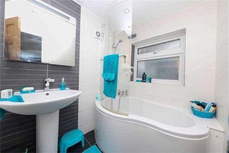 Cullington Close, Harrow, HA3 - Photo 5