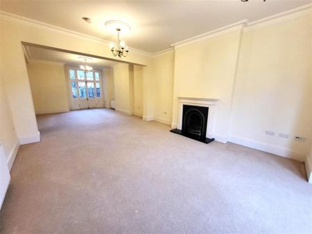 6 bedroom terraced house to rent - Photo 4