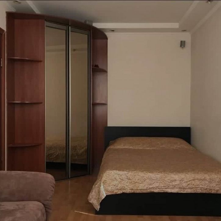 Se inchiriaza garsoniera in zona Astra - Fotografie 1