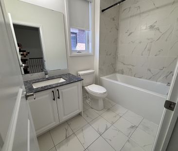 For Lease - 90 Robert Eaton Avenue, Markham, Ontario - Photo 5