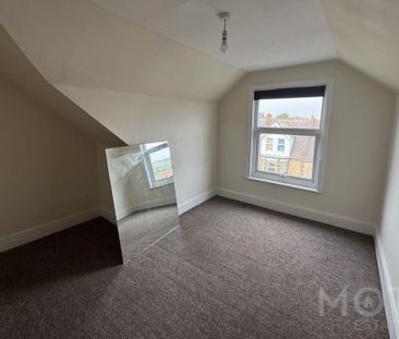 2 bedroom maisonette to rent - Photo 2