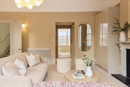 5 bedroom townhouse to rent - Photo 4