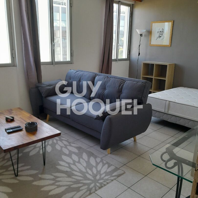 APPARTEMENT MEUBLE ST DENIS - 31.62 m2, - Photo 1