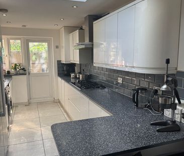 Room in a Shared House, Tennyson Road, E15 - Photo 3