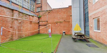 Gold Studio - Photo 4