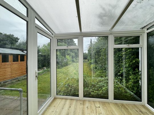 4 bedroom semi-detached house to rent - Photo 1