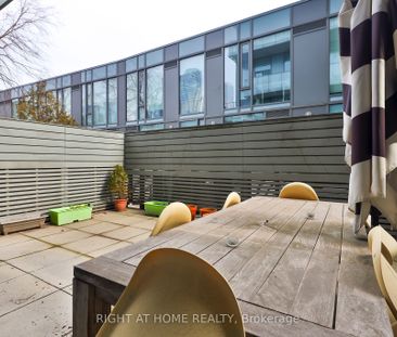 Market Wharf Lofts , #625 - Photo 4