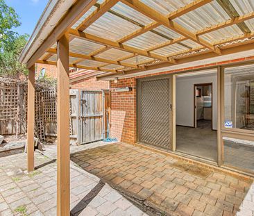 Location! Location! - Photo 6