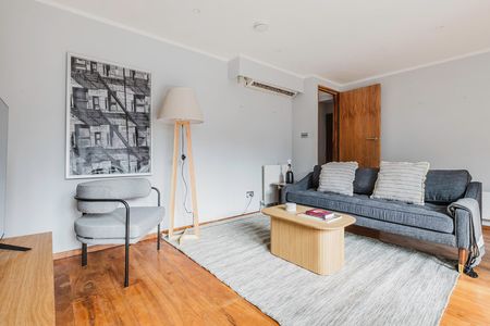 Thayer Street - Photo 2