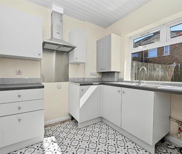 40 Dhu Varren Crescent, Belfast, BT13 3FL - Photo 4