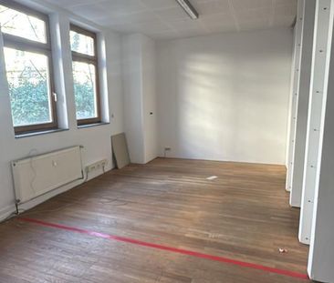 Zimmer / Gewerbe zur Zwischenmiete - 6 Monate fix - Photo 1