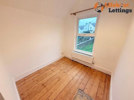 3 bedroom terraced house to rent - Photo 2