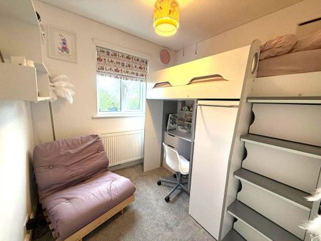 3 bedroom semi-detached house to rent - Photo 2