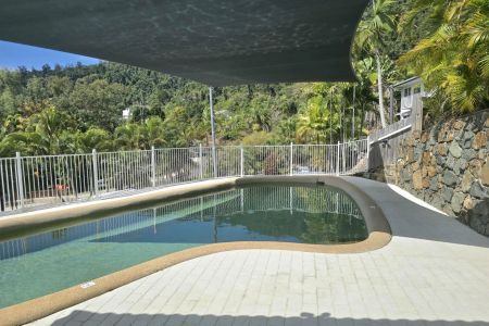 Great Location...Spacious Fully Furnished Townhouse! - Photo 5
