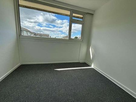 Avon Walk, Winsford, CW7 - Photo 2