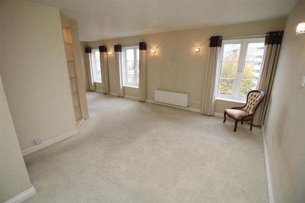 3 bedroom apartment to rent - Photo 1