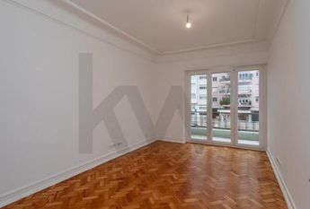 Apartamento T3 em Lisboa
