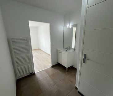 Location Appartement 2 pièces 43m² - Photo 6